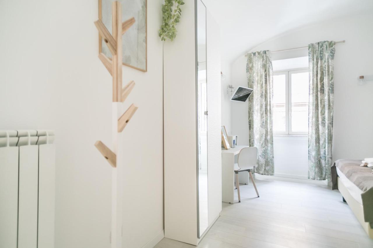 White Candia Guesthouse Рим Экстерьер фото